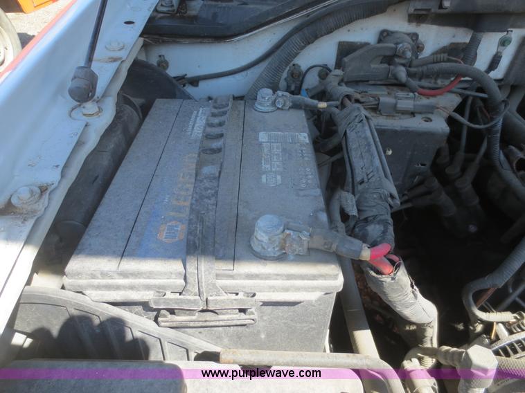 image for item F6855 2002 Ford F150 XL pickup truck