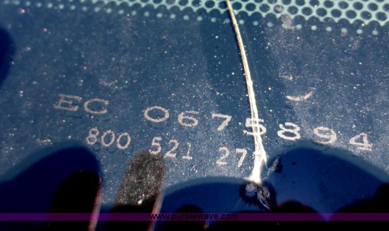 image for item F6855 2002 Ford F150 XL pickup truck