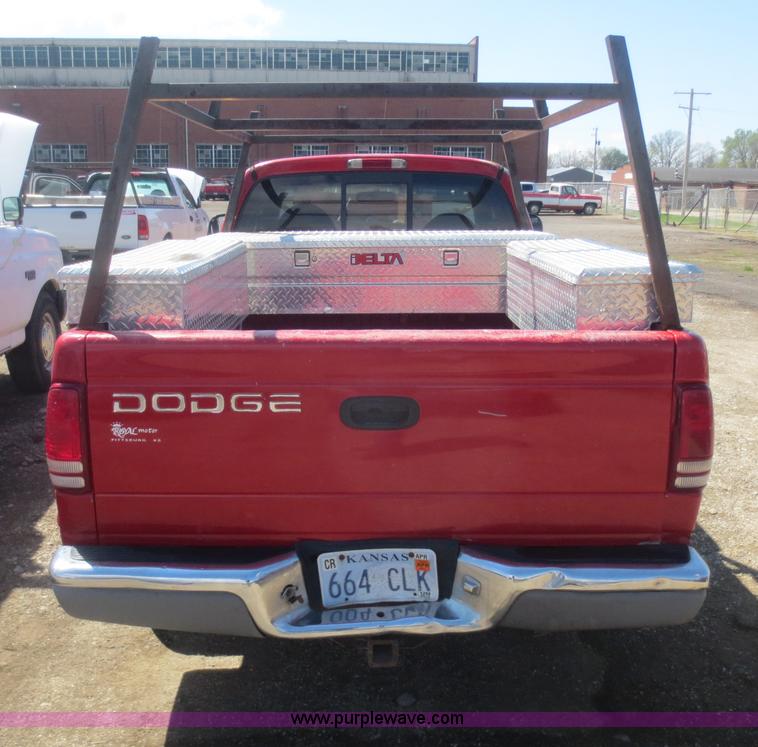 image for item F6857 1997 Dodge Dakota SLT pickup truck