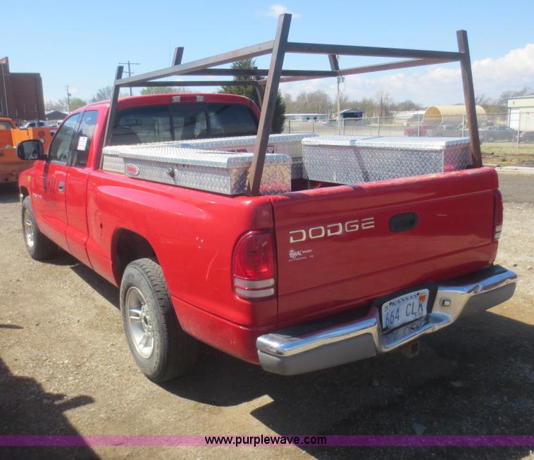 image for item F6857 1997 Dodge Dakota SLT pickup truck