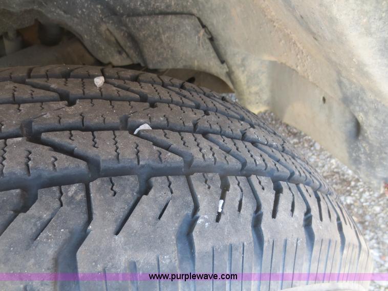 image for item F6857 1997 Dodge Dakota SLT pickup truck