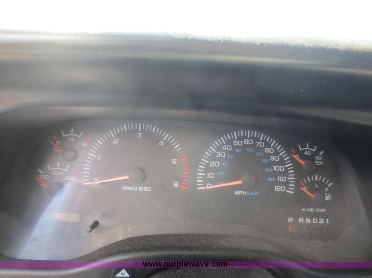 image for item F6857 1997 Dodge Dakota SLT pickup truck