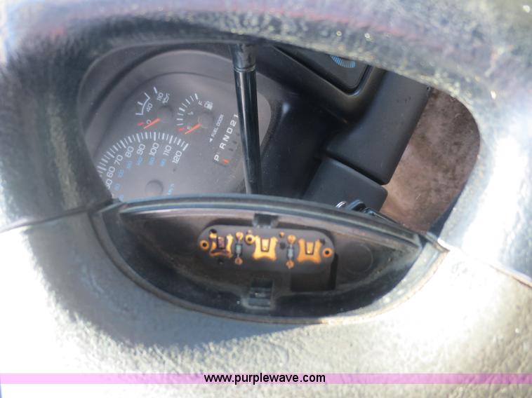 image for item F6857 1997 Dodge Dakota SLT pickup truck