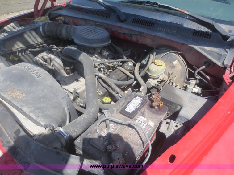 image for item F6857 1997 Dodge Dakota SLT pickup truck