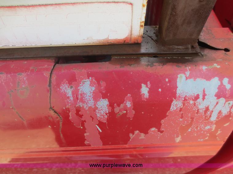 image for item F6858 1993 Dodge Dakota Club Cab pickup truck