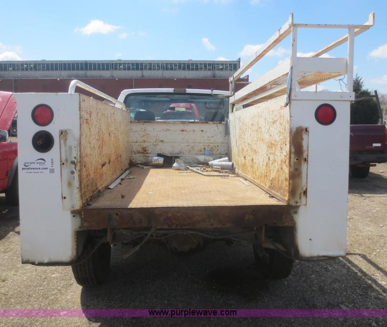 image for item F6859 1992 Ford F250 pickup truck