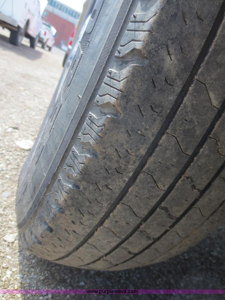 image for item F6859 1992 Ford F250 pickup truck