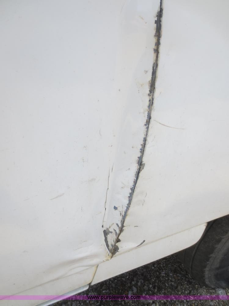 image for item F6859 1992 Ford F250 pickup truck