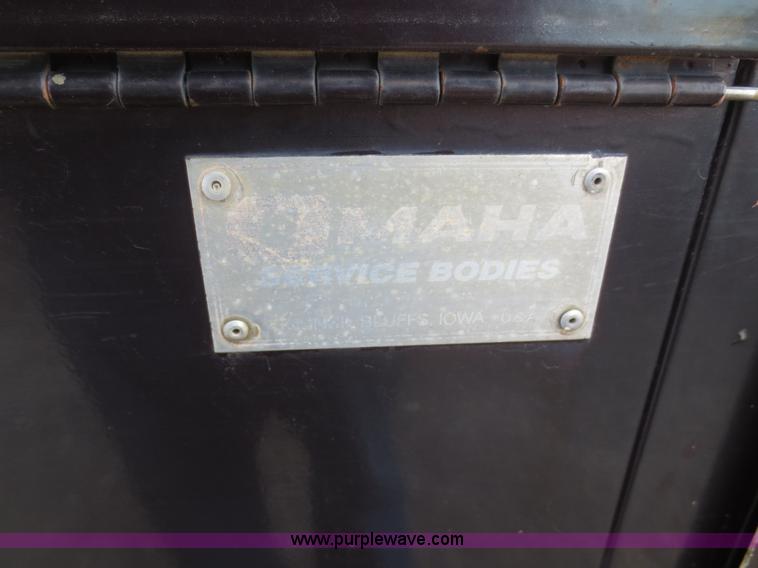 image for item F6860 1993 Ford F250 XL Utility bed truck