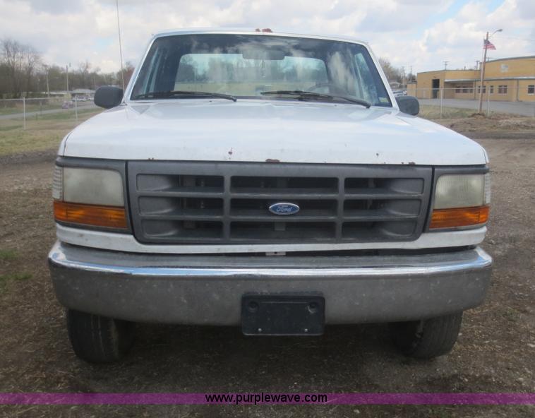 image for item F6861 1997 Ford F250 cab and chassis truck