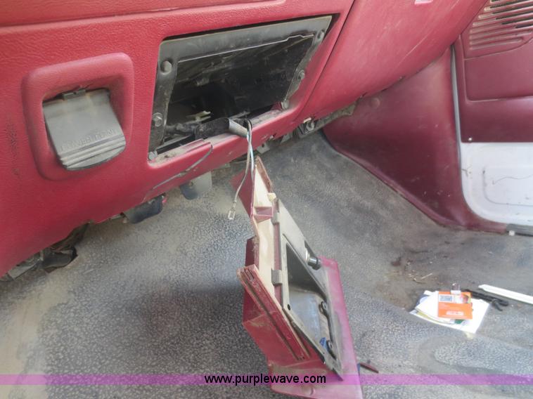 image for item F6861 1997 Ford F250 cab and chassis truck