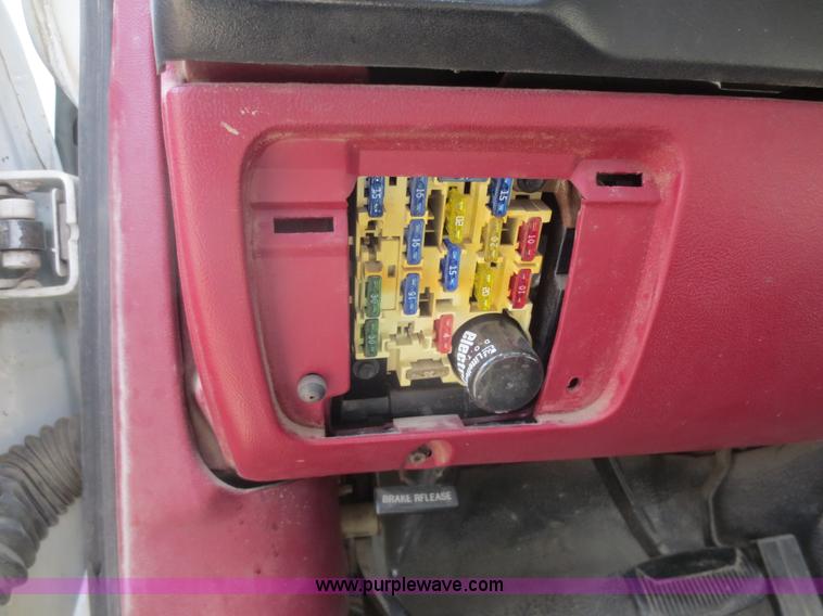 image for item F6861 1997 Ford F250 cab and chassis truck