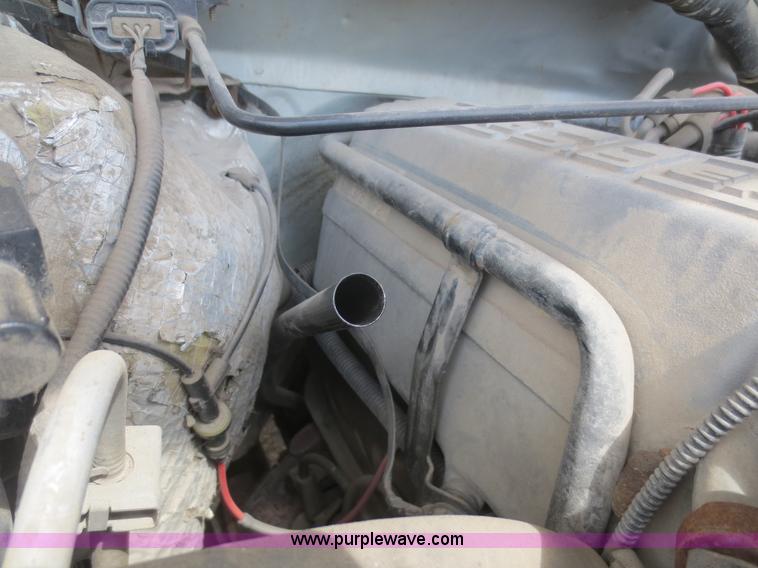 image for item F6861 1997 Ford F250 cab and chassis truck