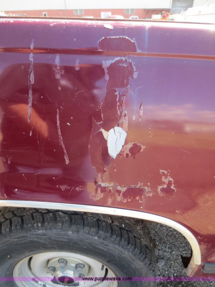 image for item F6862 1993 GMC 1500 SL pickup truck