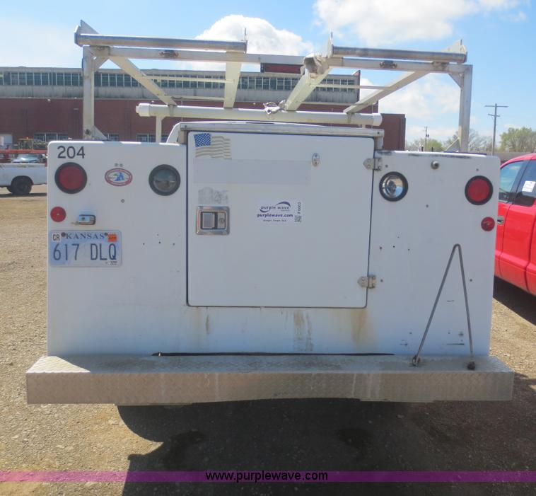 image for item F6863 1996 Ford F250 XL pickup truck