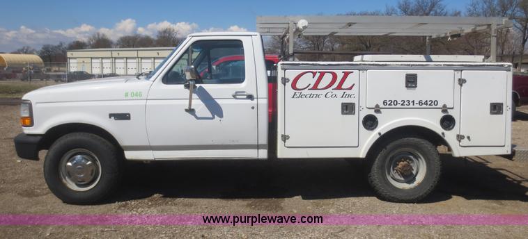 image for item F6863 1996 Ford F250 XL pickup truck