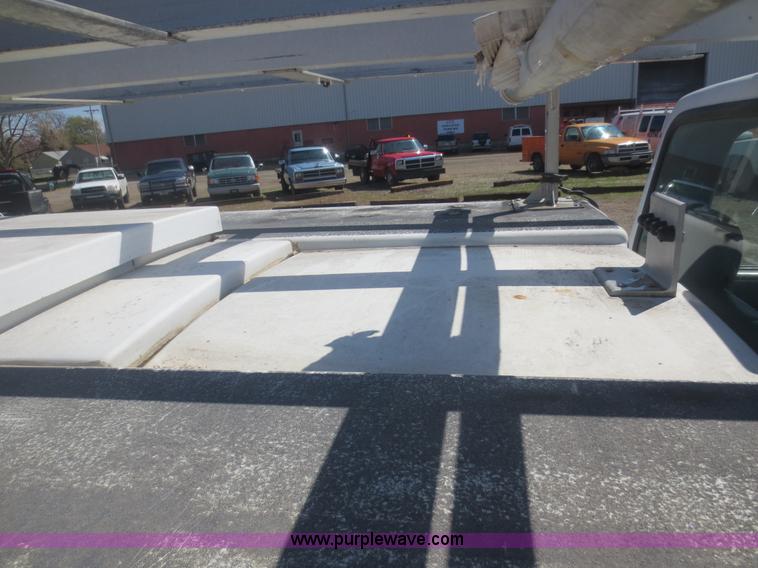 image for item F6863 1996 Ford F250 XL pickup truck