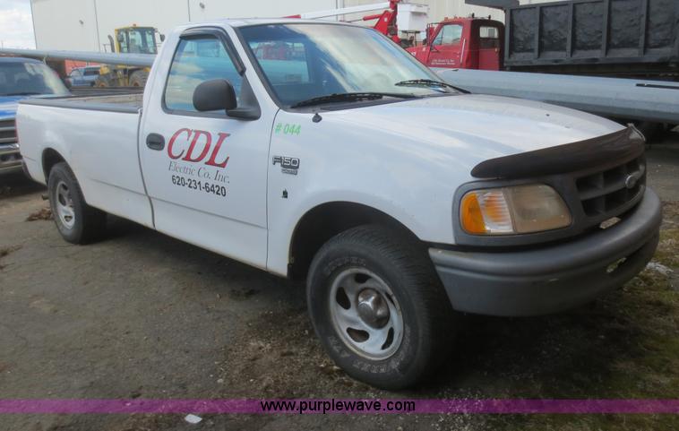 image for item F6865 1998 Ford F150 pickup truck
