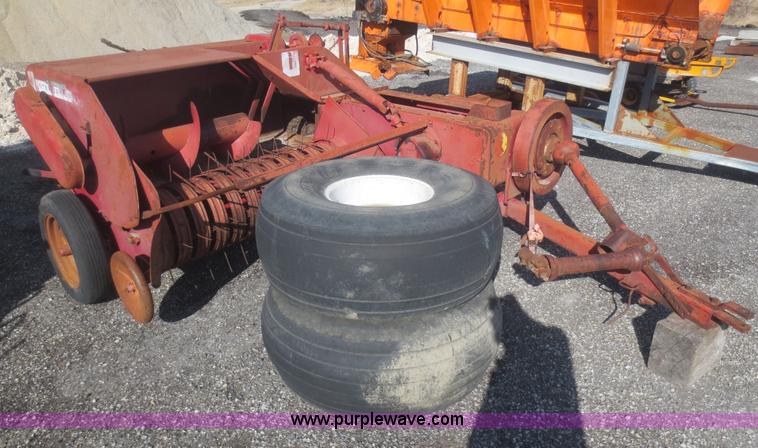 image for item F6868 Mccormick International 46 small square baler