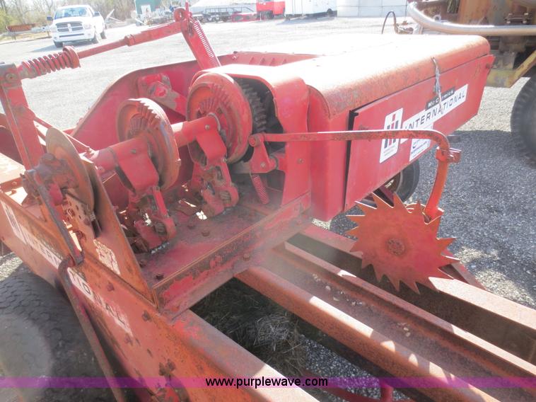 image for item F6868 Mccormick International 46 small square baler