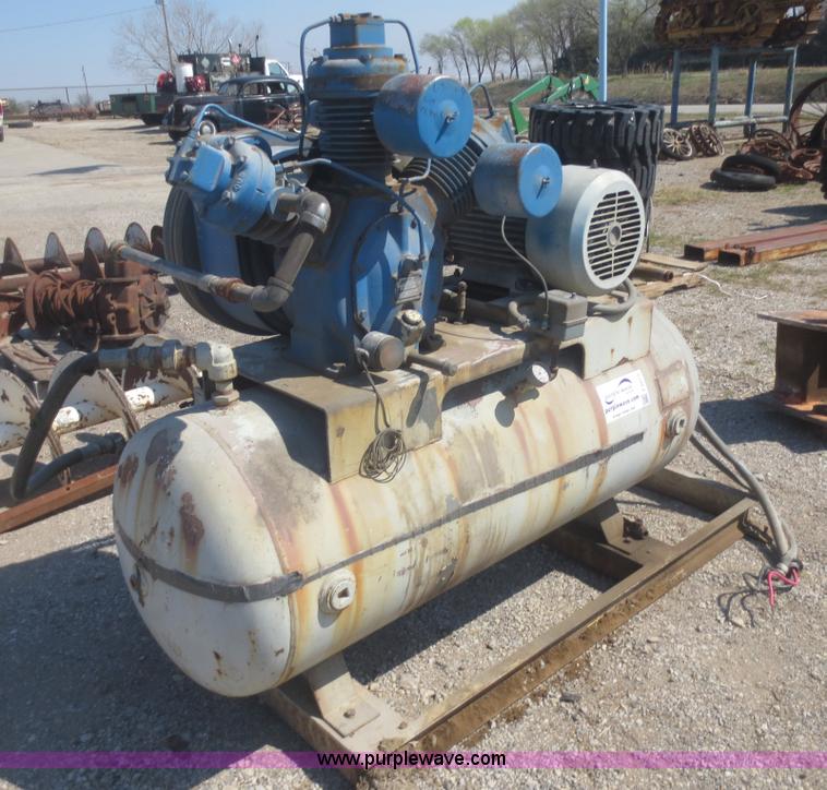 image for item F6875 Ingersoll Rand 10T3NL air compressor