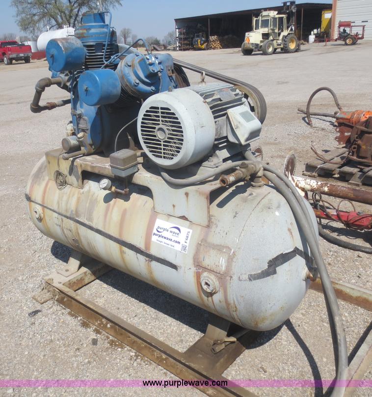 image for item F6875 Ingersoll Rand 10T3NL air compressor