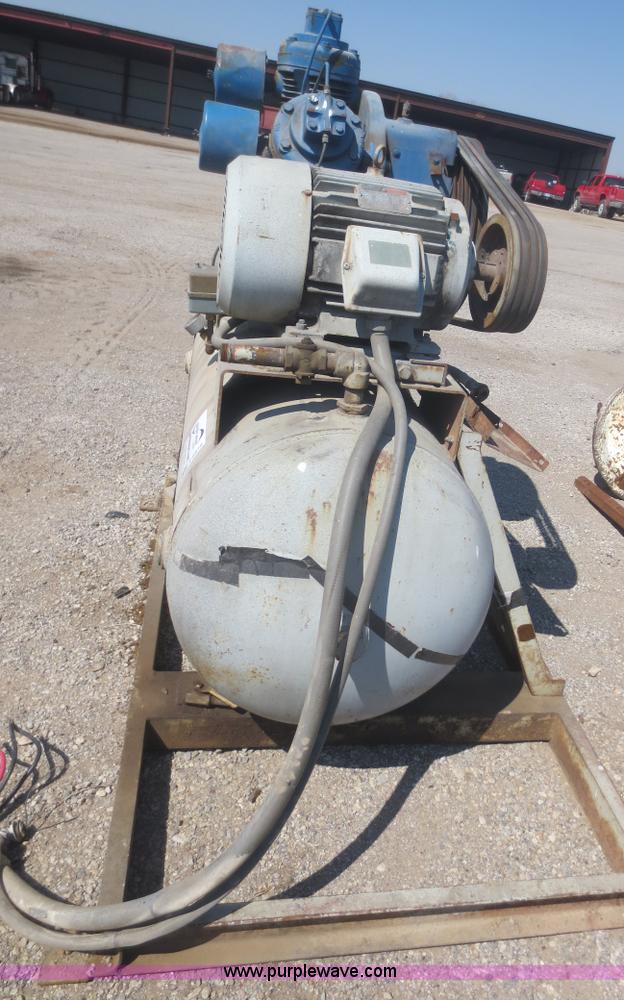 image for item F6875 Ingersoll Rand 10T3NL air compressor