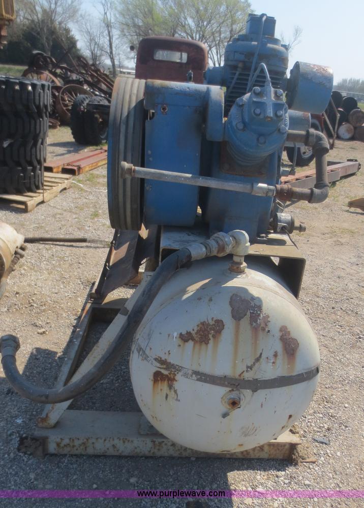 image for item F6875 Ingersoll Rand 10T3NL air compressor