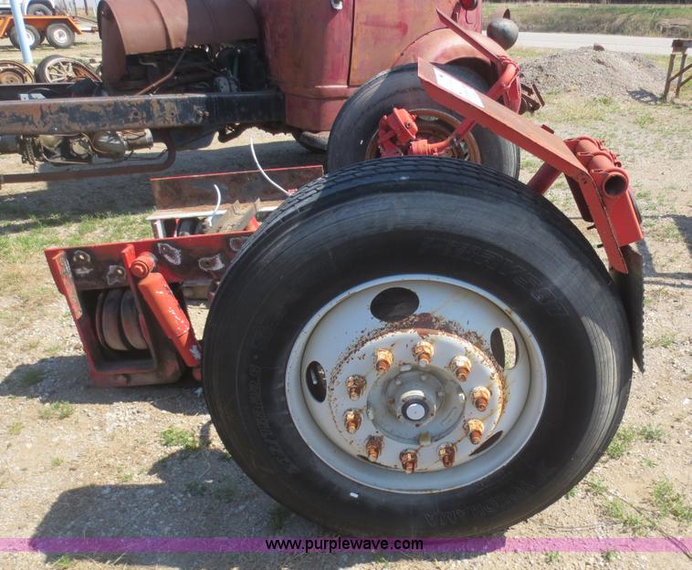 image for item F6876 Steerable tag axle