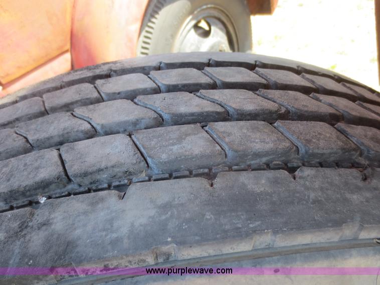 image for item F6876 Steerable tag axle