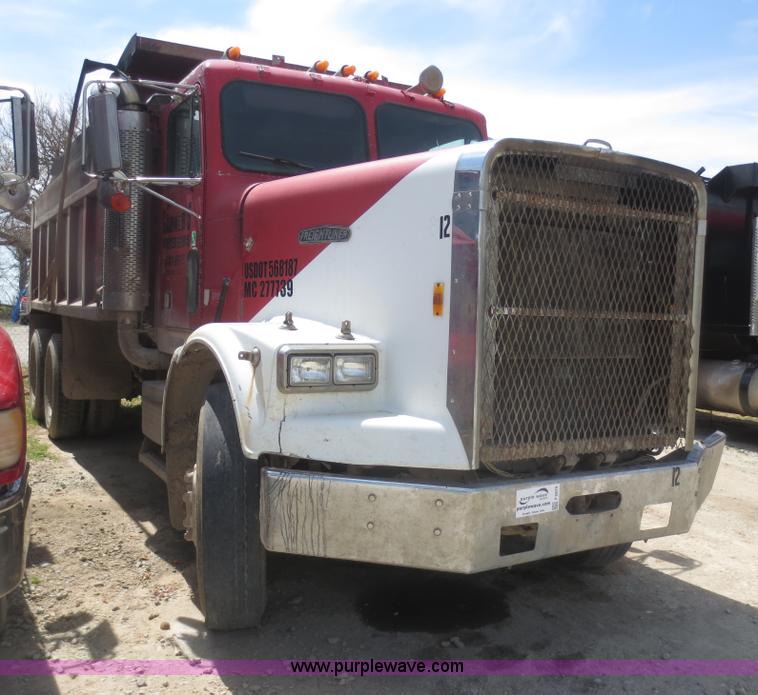 image for item F6879 1986 Freightliner FLC-64T dump truck