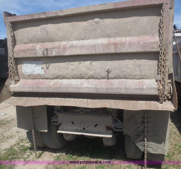 image for item F6879 1986 Freightliner FLC-64T dump truck