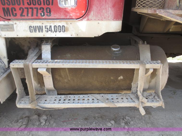 image for item F6879 1986 Freightliner FLC-64T dump truck