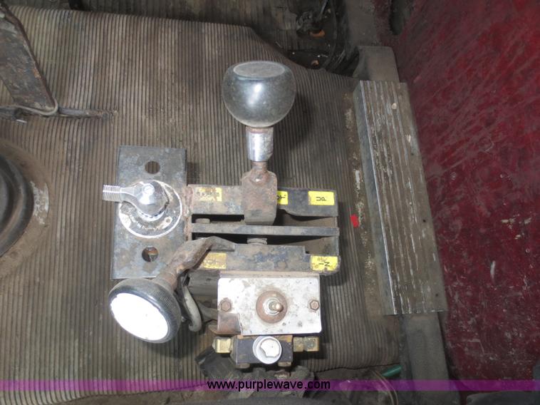 image for item F6879 1986 Freightliner FLC-64T dump truck