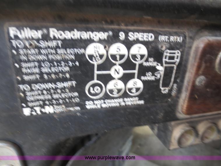 image for item F6879 1986 Freightliner FLC-64T dump truck