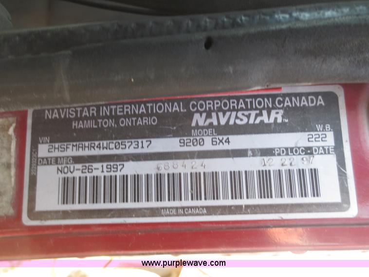 image for item F6880 1998 International 9200 dump truck