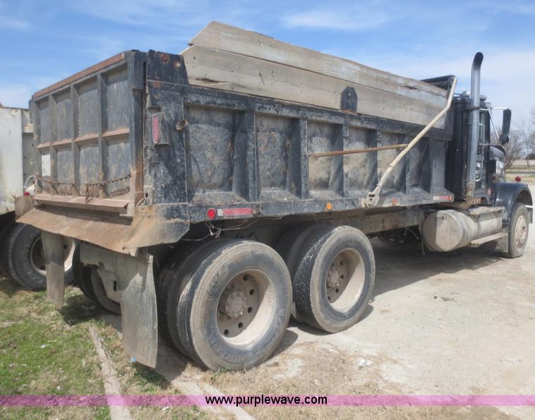 image for item F6881 1986 International F9370