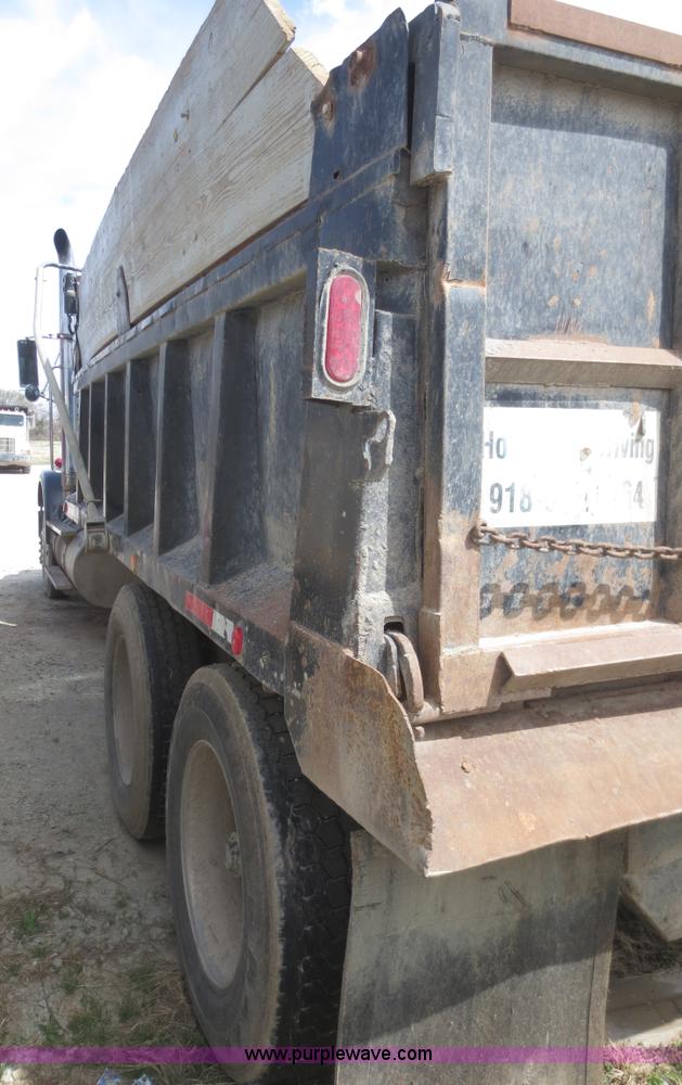 image for item F6881 1986 International F9370