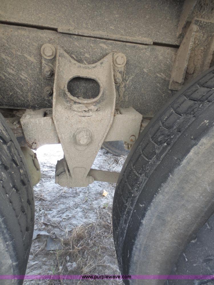 image for item F6881 1986 International F9370