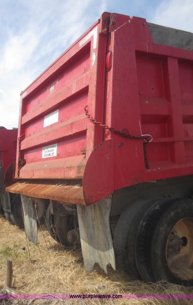 image for item F6882 1995 Western Star 4964F dump truck