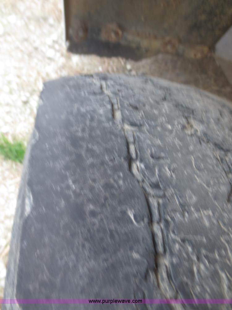 image for item F6882 1995 Western Star 4964F dump truck