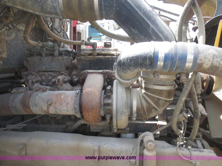 image for item F6882 1995 Western Star 4964F dump truck