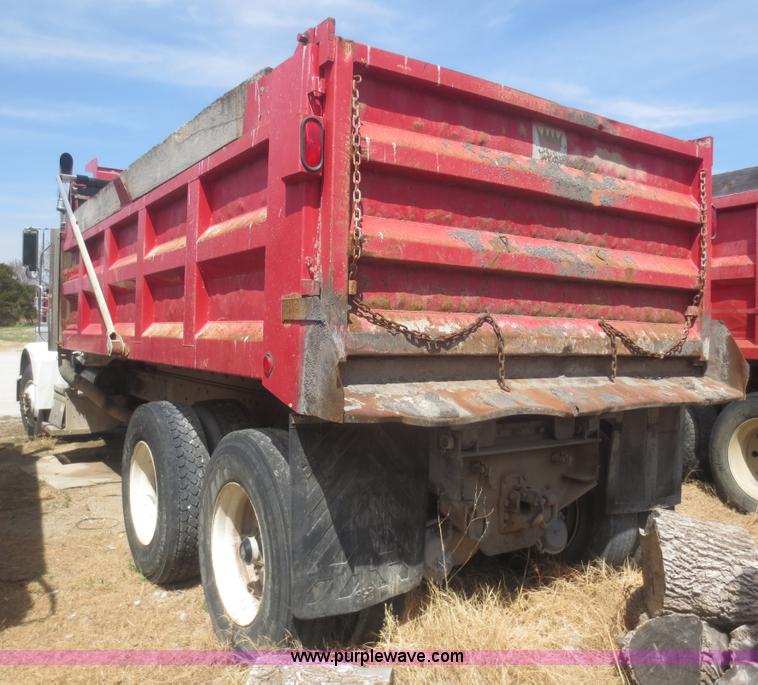 image for item F6883 1999 Peterbilt 377 dump truck