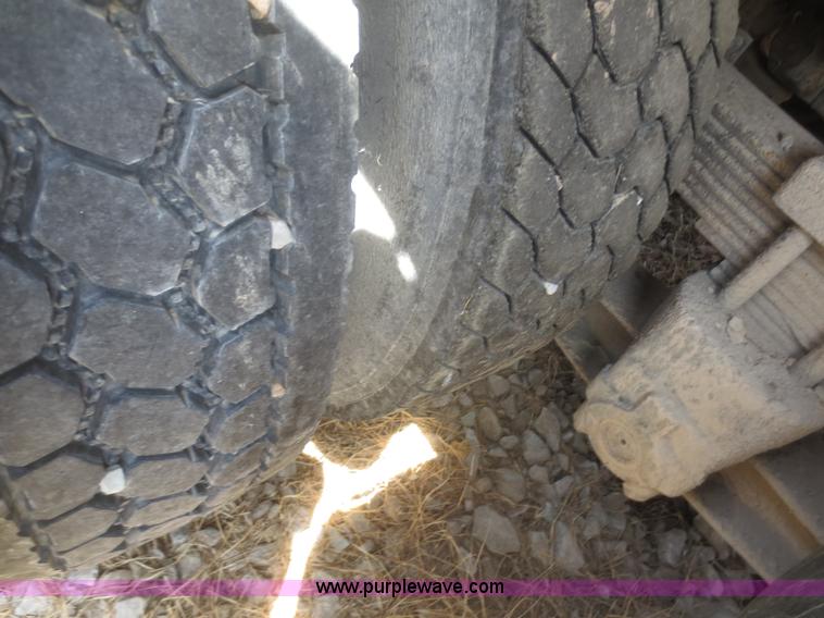 image for item F6883 1999 Peterbilt 377 dump truck