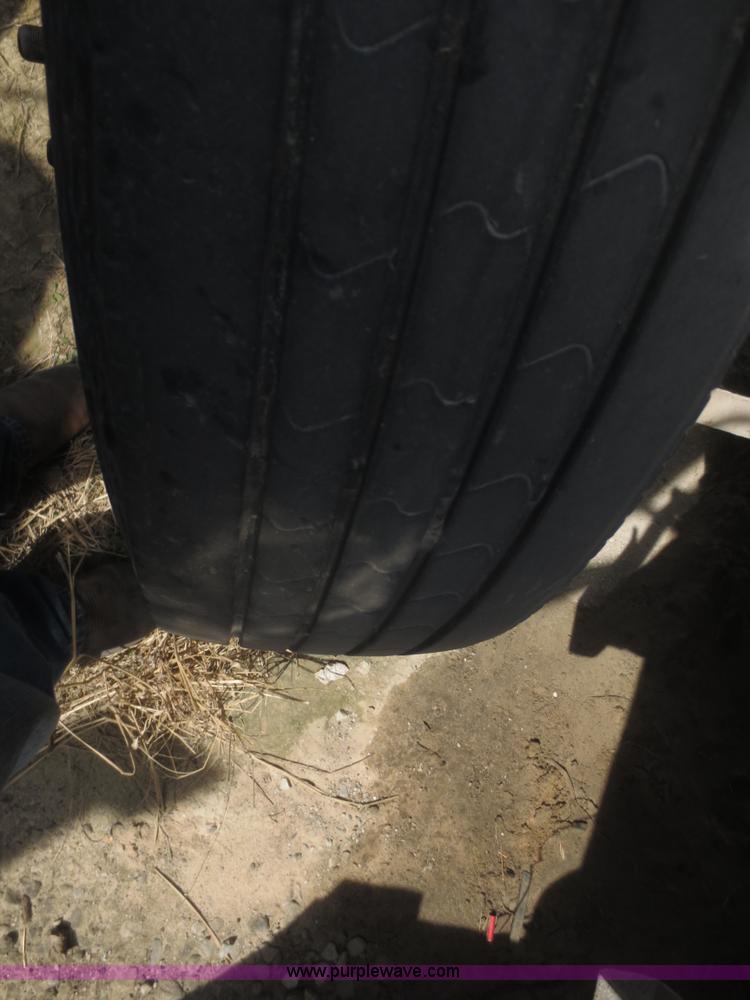 image for item F6883 1999 Peterbilt 377 dump truck