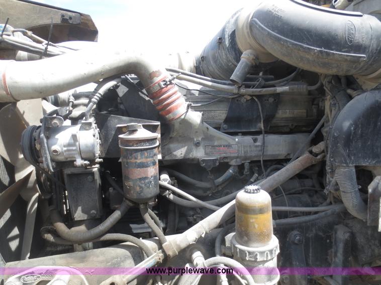 image for item F6883 1999 Peterbilt 377 dump truck