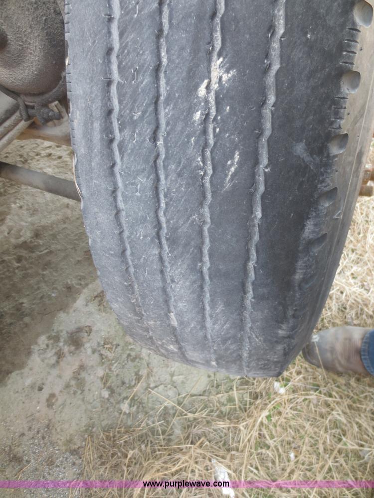 image for item F6883 1999 Peterbilt 377 dump truck