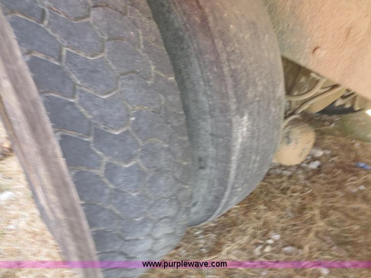 image for item F6883 1999 Peterbilt 377 dump truck