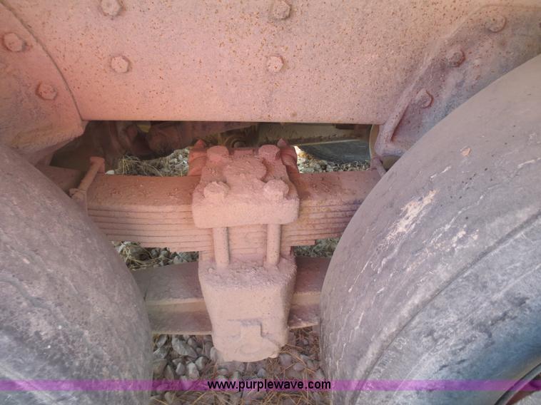 image for item F6883 1999 Peterbilt 377 dump truck