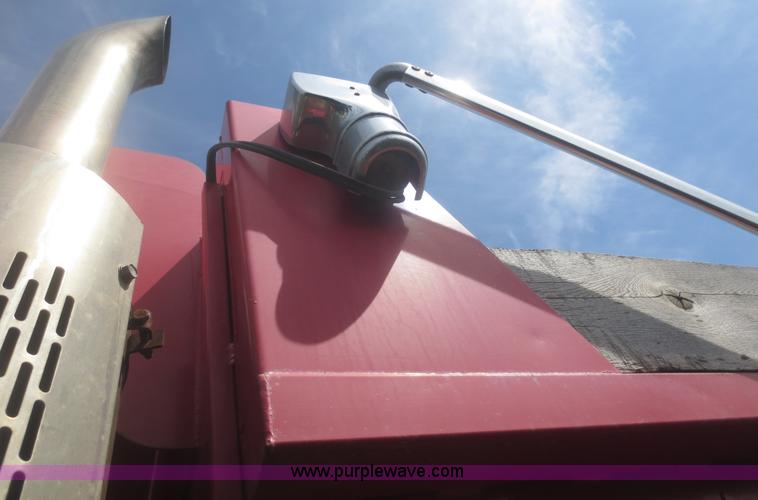 image for item F6883 1999 Peterbilt 377 dump truck